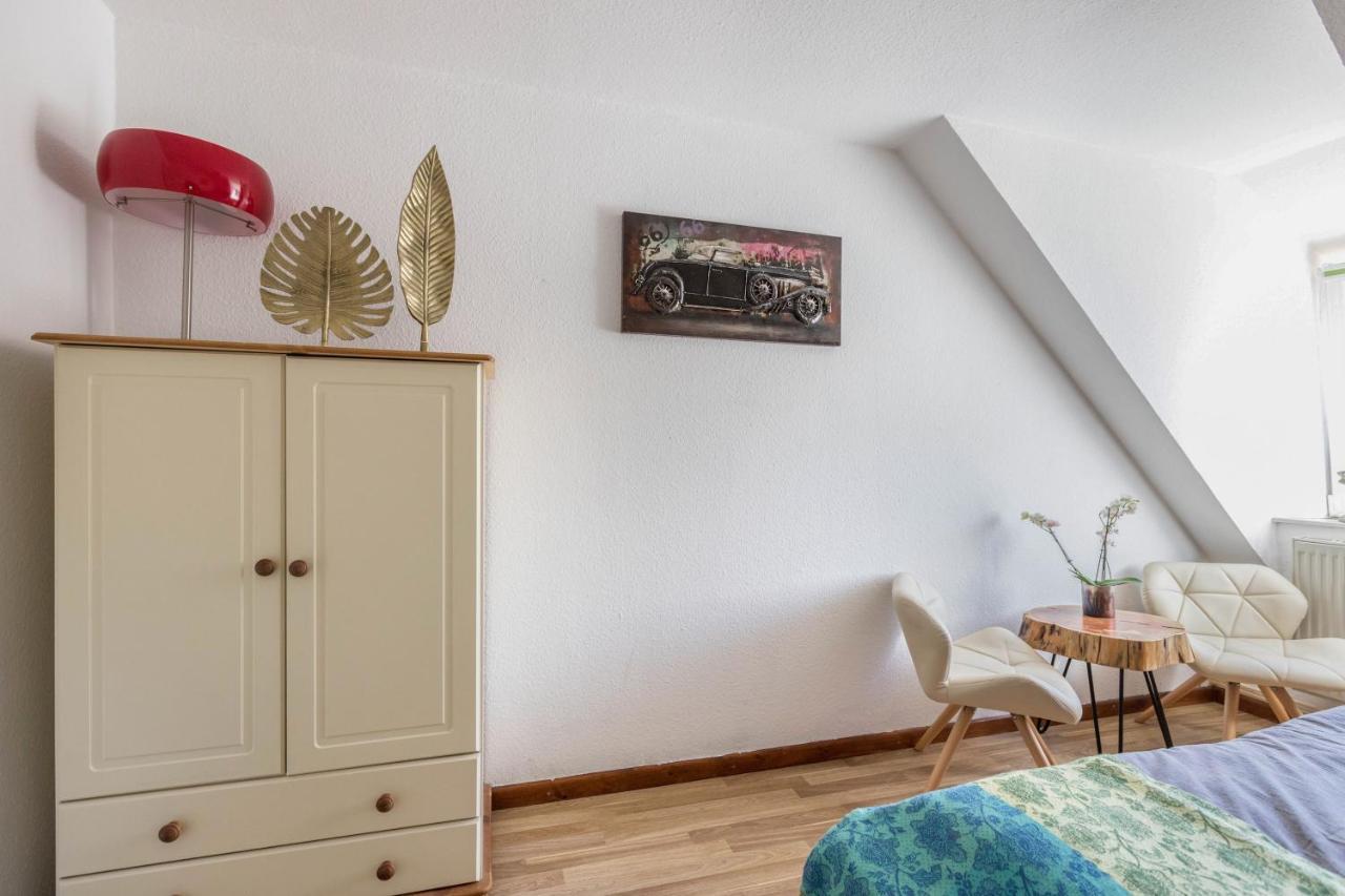 Blumenhaus-Apartment Friedrichstadt Exterior photo